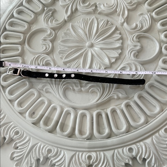 Black velvet rhinestone Studded Dog Collar with Sleek Design Xxs/xs NWOT - Picture 2 of 3